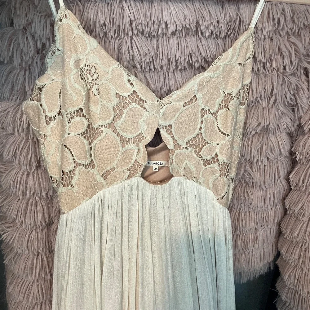 Tularosa Revolve Bryce Maxi XS in Pale Blush - Picture 7 of 7